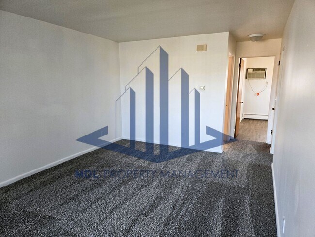 Building Photo - 2225 Weiss St