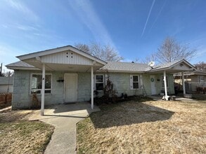 Building Photo - c1604