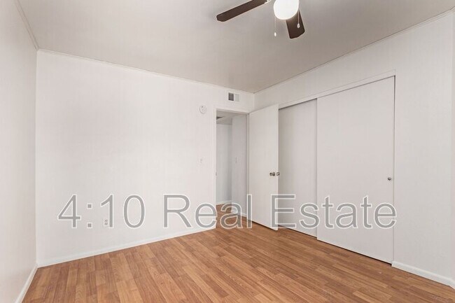 Building Photo - 11640 N 51st Ave