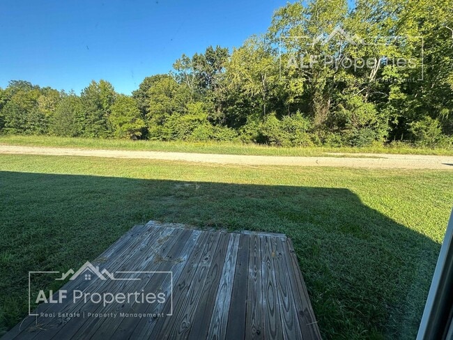 Building Photo - Private 3-Bedroom Home on Hideaway Mountai...
