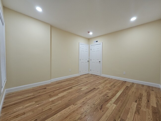 Building Photo - 141 Morse St