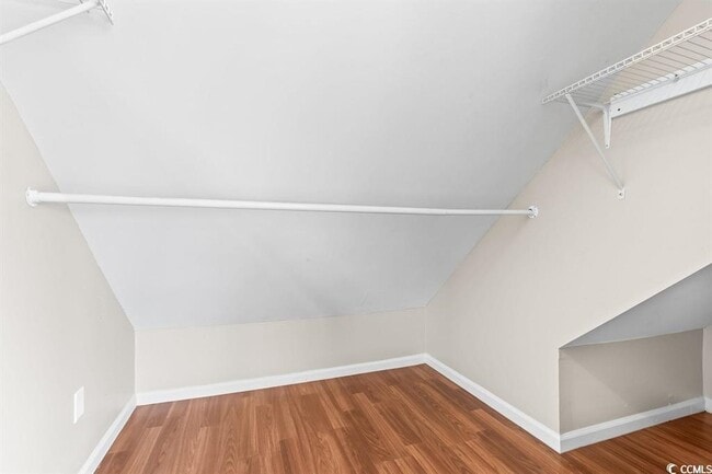 Building Photo - 6517 Valene Ct