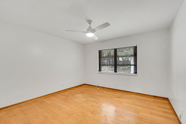 Building Photo - 17717 Bridle Ln