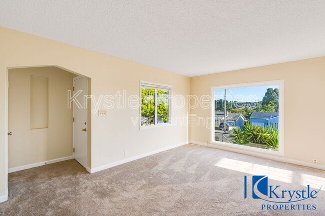 Building Photo - 218 Steffan St