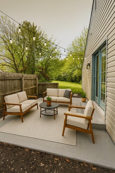 Building Photo - 6386-6386 Shelton Ct