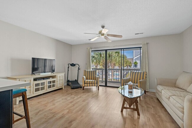 Building Photo - 76 S Reindeer Rd