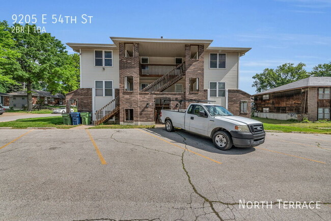 Primary Photo - ? Totally Renovated 2BR in Raytown with In...