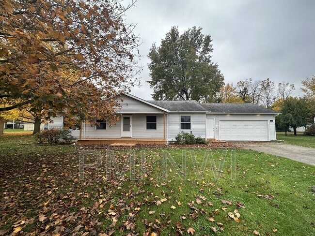Primary Photo - 110 W Carrie Ave