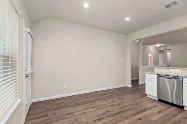 Building Photo - 3608 Cub Dr