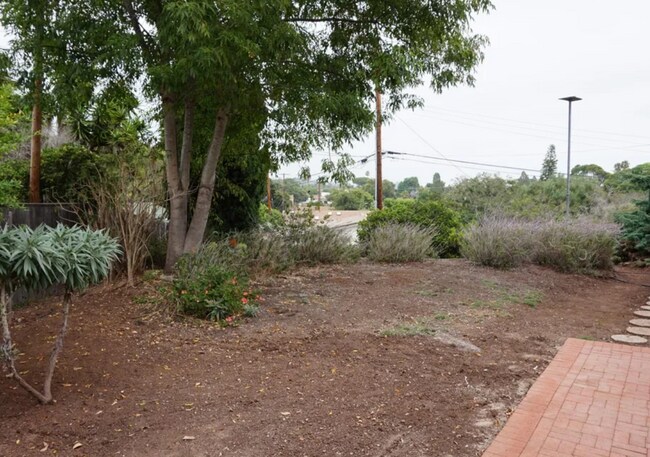 Building Photo - 630 Pine Spring Ln