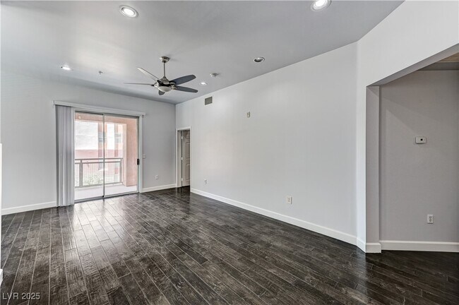 Building Photo - 75 E Agate Ave