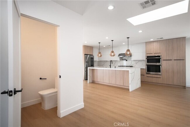 Building Photo - 22539 Dolorosa St