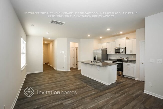 Building Photo - 11853 Brier Vlg Ln