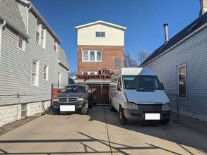 Building Photo - 2131 N Lorel Ave