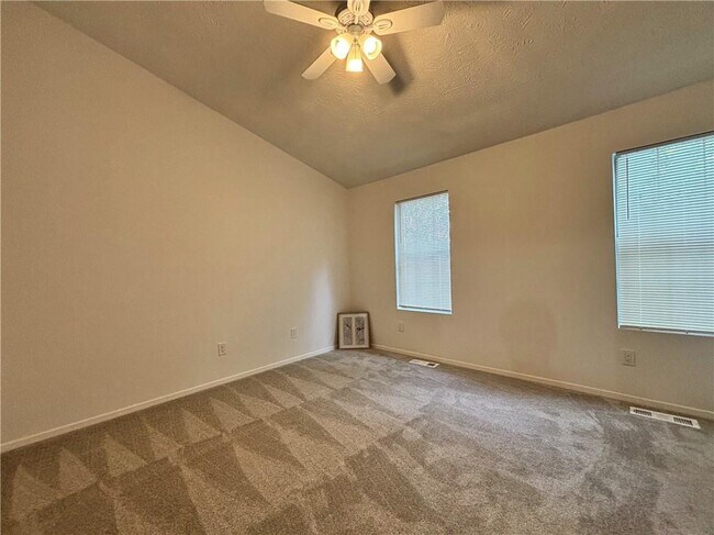 Building Photo - 605 Wedgewood Way