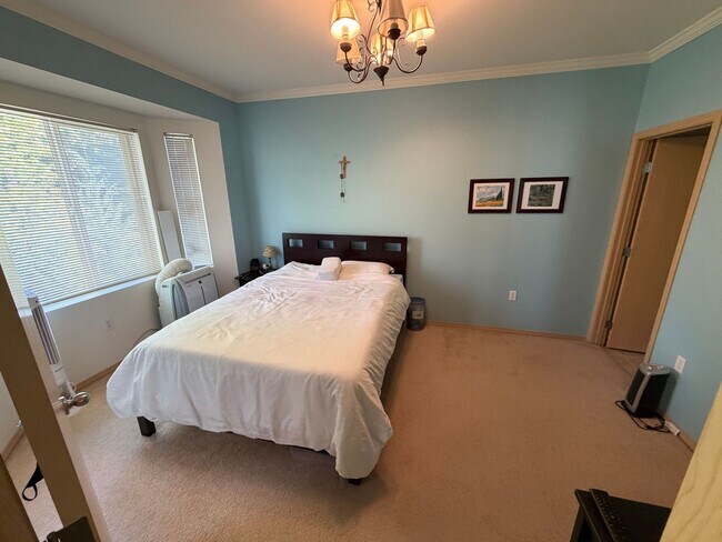Building Photo - Private updated Large 2bed 2bath condo for rent!