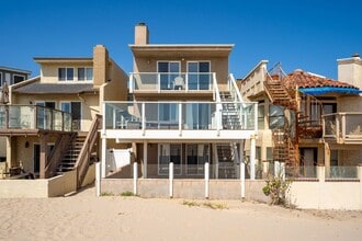 Building Photo - 5 Bedroom + 4 Bathroom Home  | Ocean Opulence | Furnished Monthly Rental