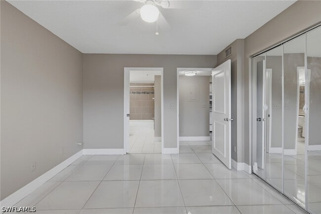 Building Photo - 1265 Wildwood Lakes Blvd