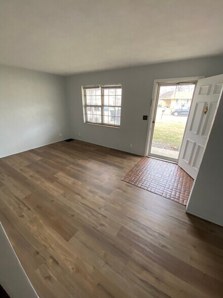 Living Room - 13 Independence Dr