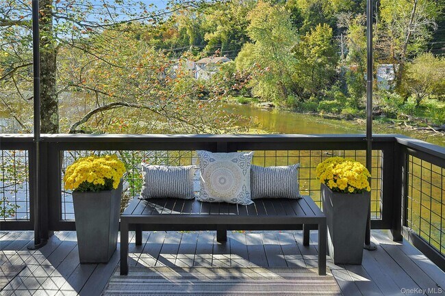 Building Photo - 188 Ferdon Ave