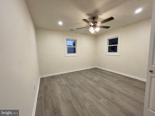 Building Photo - 104 Roe St