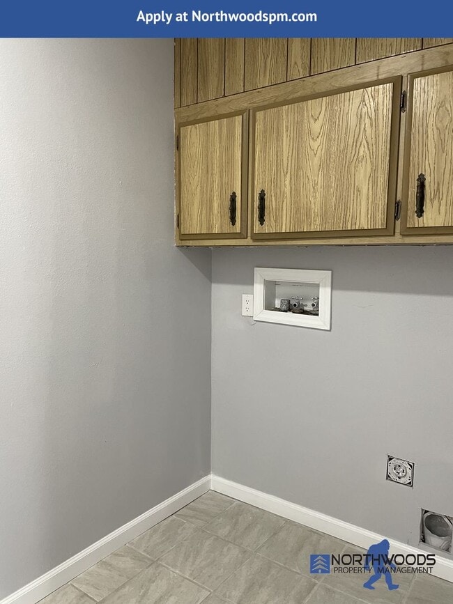 Building Photo - Nice 3 Bedroom 2 Bath Double Wide Manufact...
