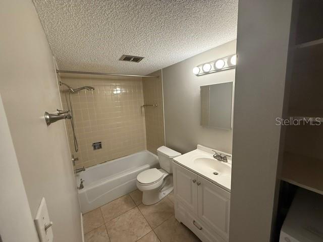 Building Photo - 2763 Woodgate Ln