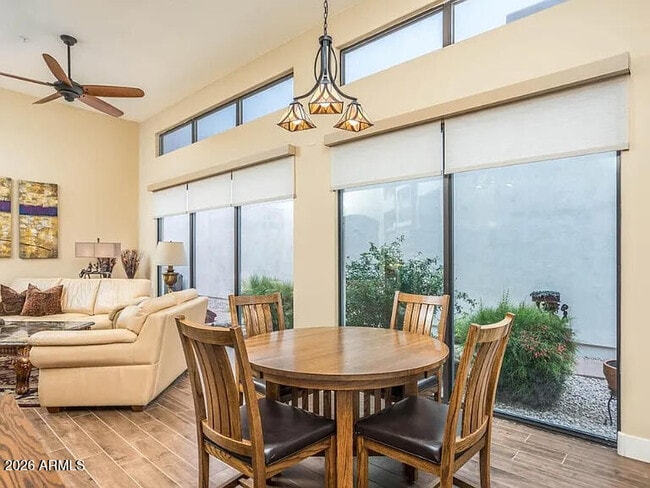 Building Photo - 8331 E Cactus Wren Rd