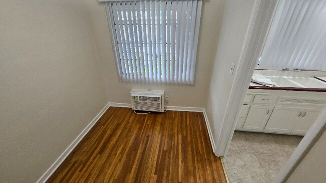 Building Photo - 4221 Los Feliz Blvd