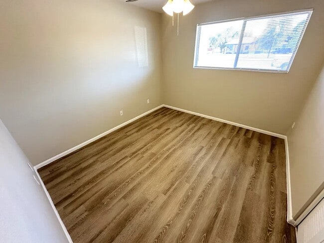 Building Photo - 2181 E Concorda Dr