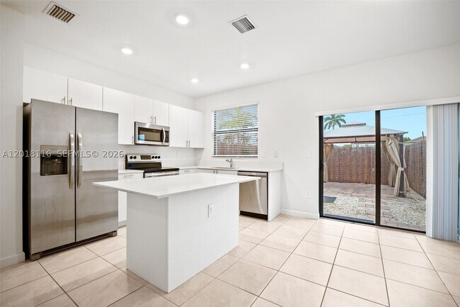 Building Photo - 11804 SW 247th Ter