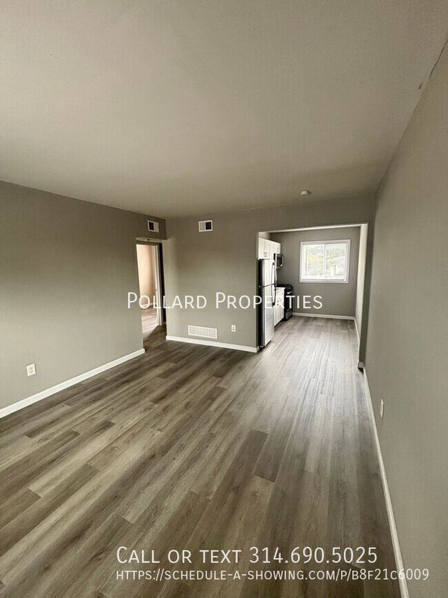 Building Photo - 13 Westwood Village