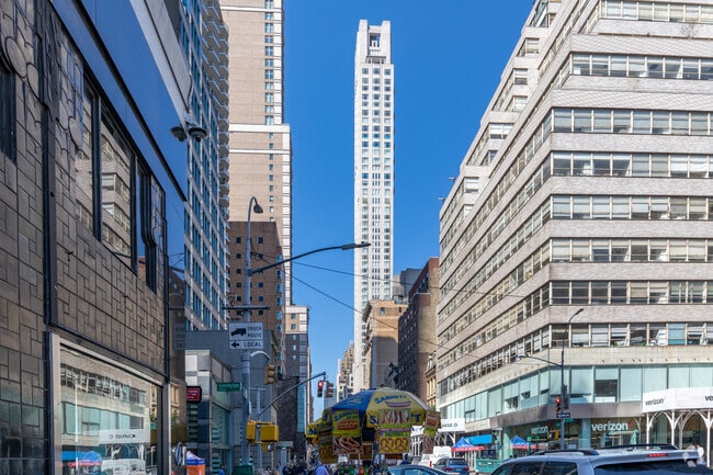 Building Photo - 520 Park Ave