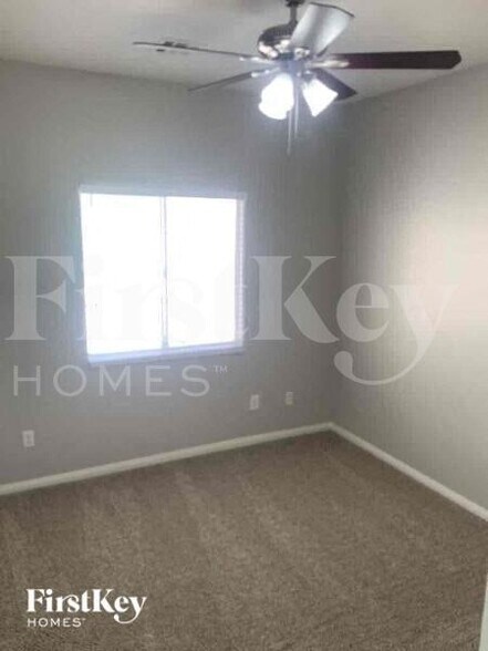 Building Photo - 7633 Morning Water St