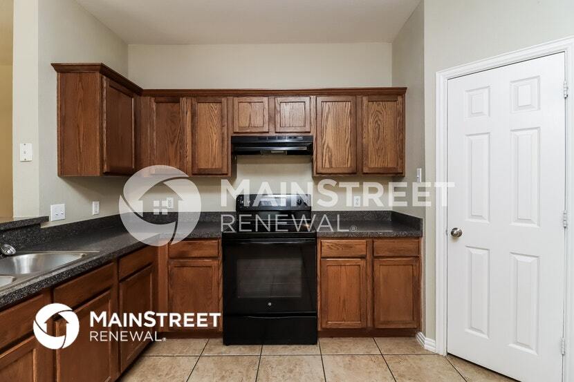 Building Photo - 247 Edison Ln