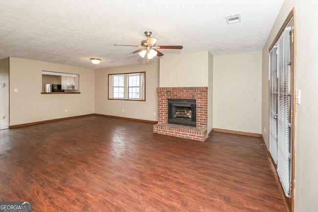Building Photo - 5297 Brentwood Rd