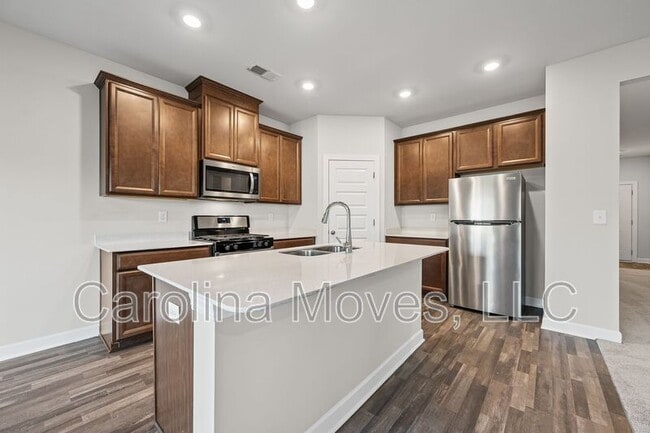 Building Photo - 628 Grays Creek Rd