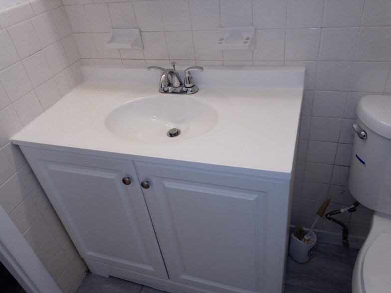 Building Photo - 3 A Saybrook Dr