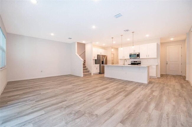 Building Photo - 5261 Luisa Ct