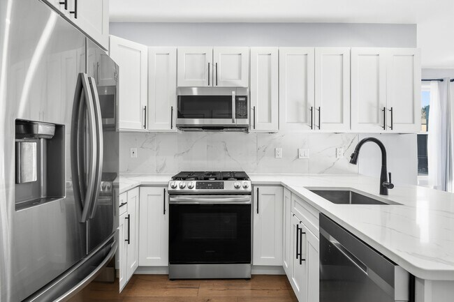 Building Photo - 3850 Washington St