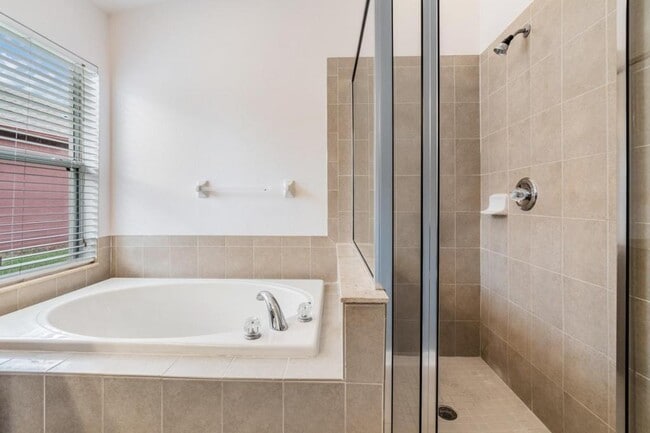 Building Photo - 30120 Sotogrande Loop