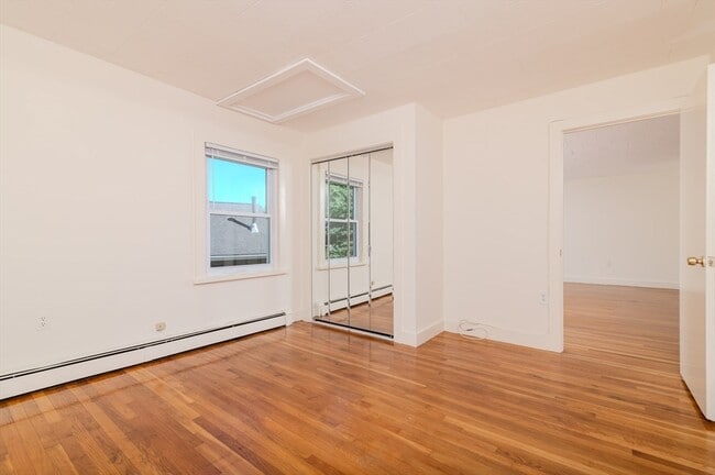 Building Photo - 660 Jerusalem Rd