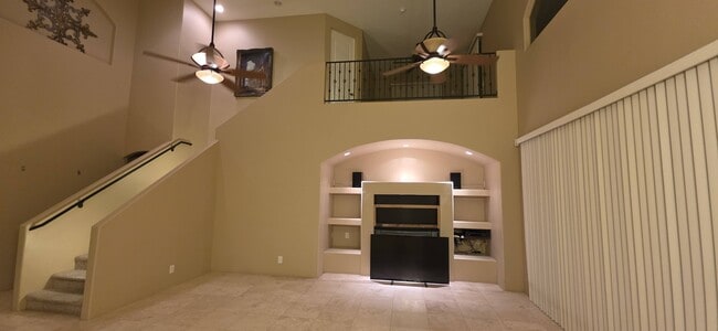 Building Photo - 13401 N 18th St