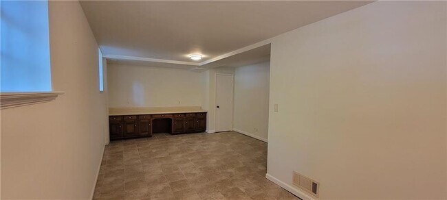 Building Photo - 1752 Mitzi Ct