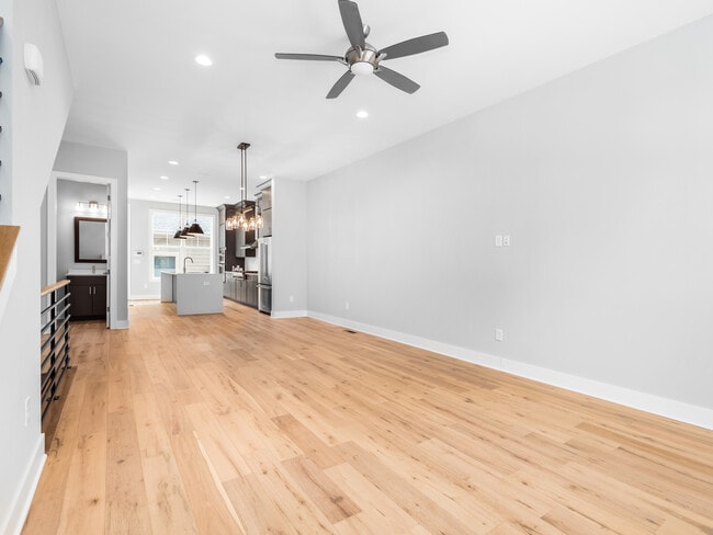 Building Photo - 928 Pullman Pl