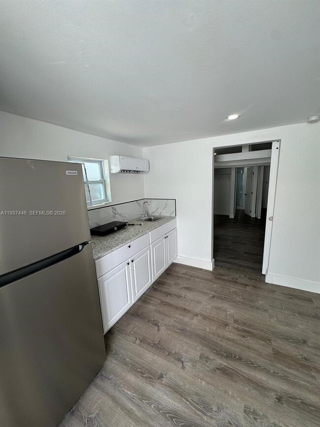 Building Photo - 12534 SW 27th St