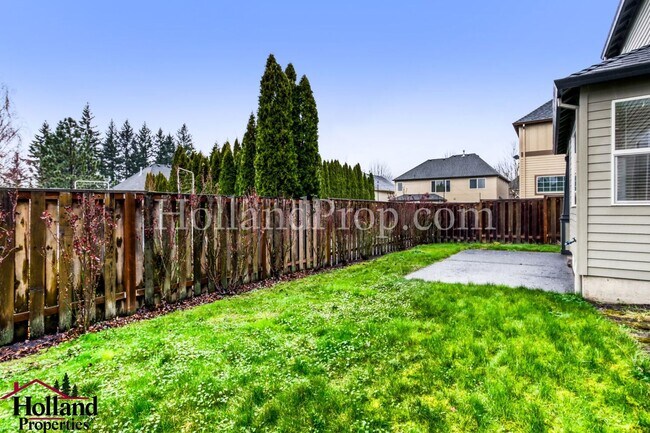 Building Photo - Gorgeous Single-Family Home with Central A/C!