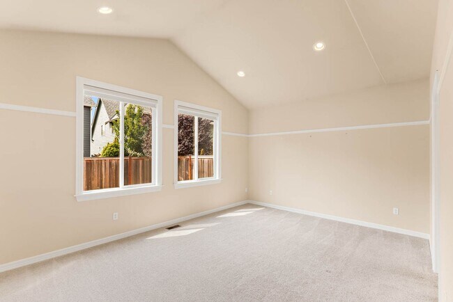 Building Photo - Stunning 4 bedroom Home in Coveted Deer Ridge Community