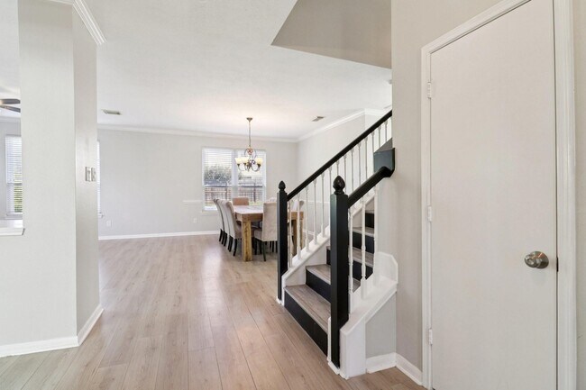 Building Photo - 16546 Cypress Thicket Dr