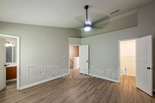 Building Photo - 3538 Kennesaw Station Dr